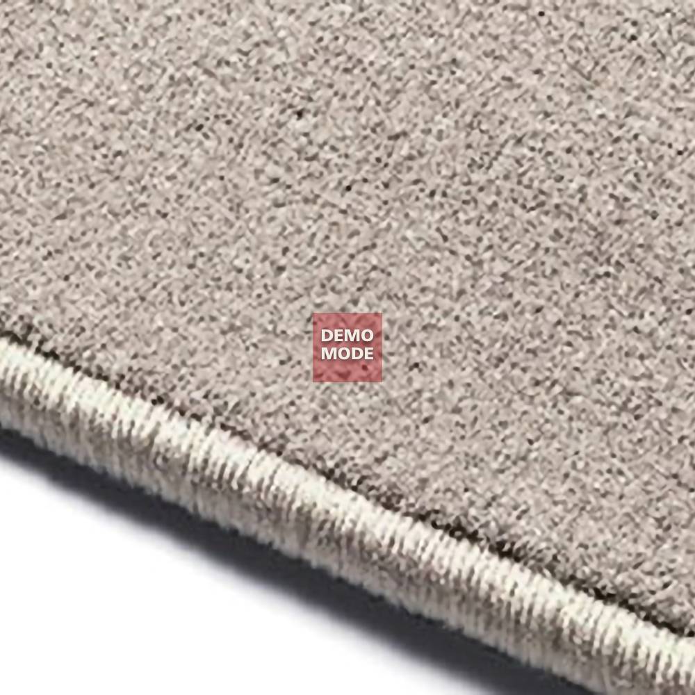 Tekstiilist matt 7-kohalise auto kolmandale istmereale (üks matt)